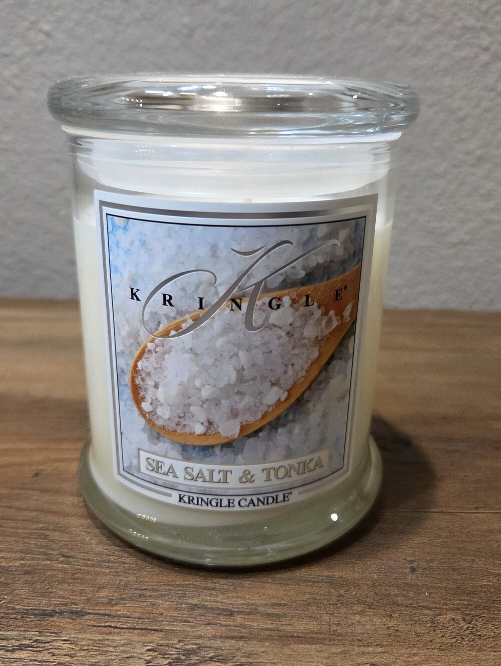 Kringle Candle Sea Salt & Tonka Medium 2 Wick New